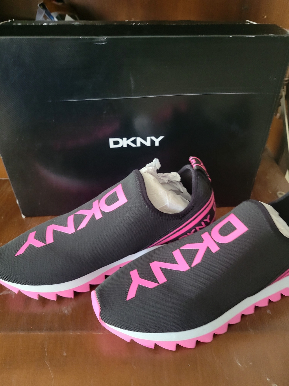DKNY Women's Black and Pink Slip-On Lightweight Sneaker - Picture 4 of 5